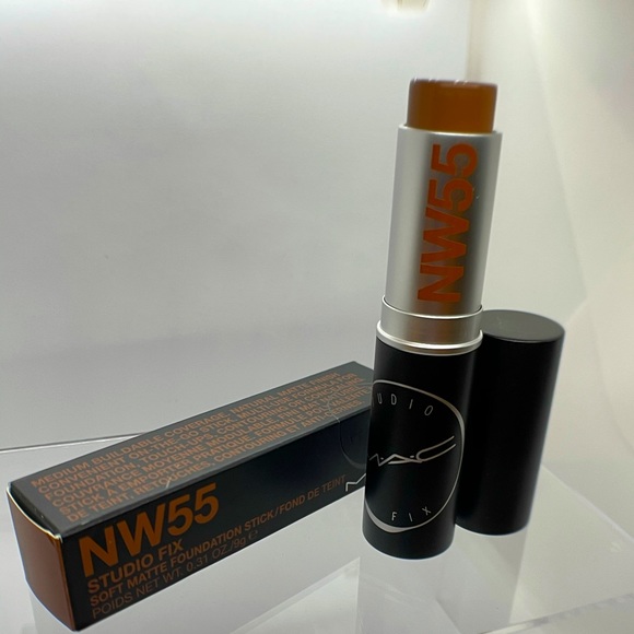 NW55 Studio Fix Soft Matte Foundation Stick - Picture 1 of 2
